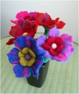 Pencil Topper 100% Wool - Flower