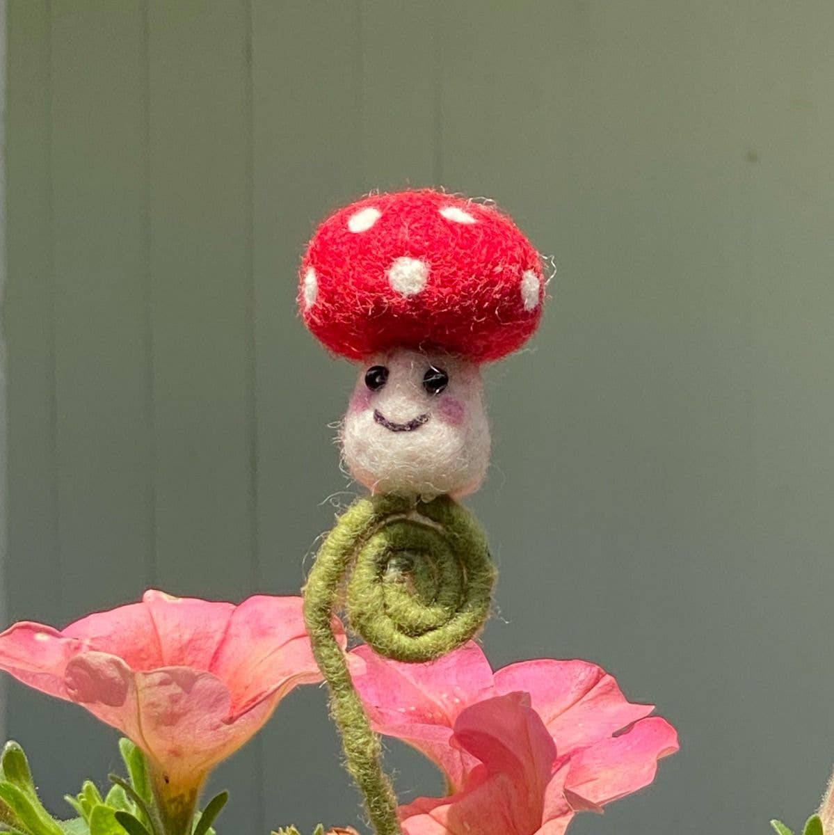 Mushroom Frond Friend
